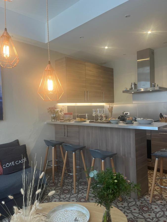 Au Coeur De Cassis Apartment Luaran gambar
